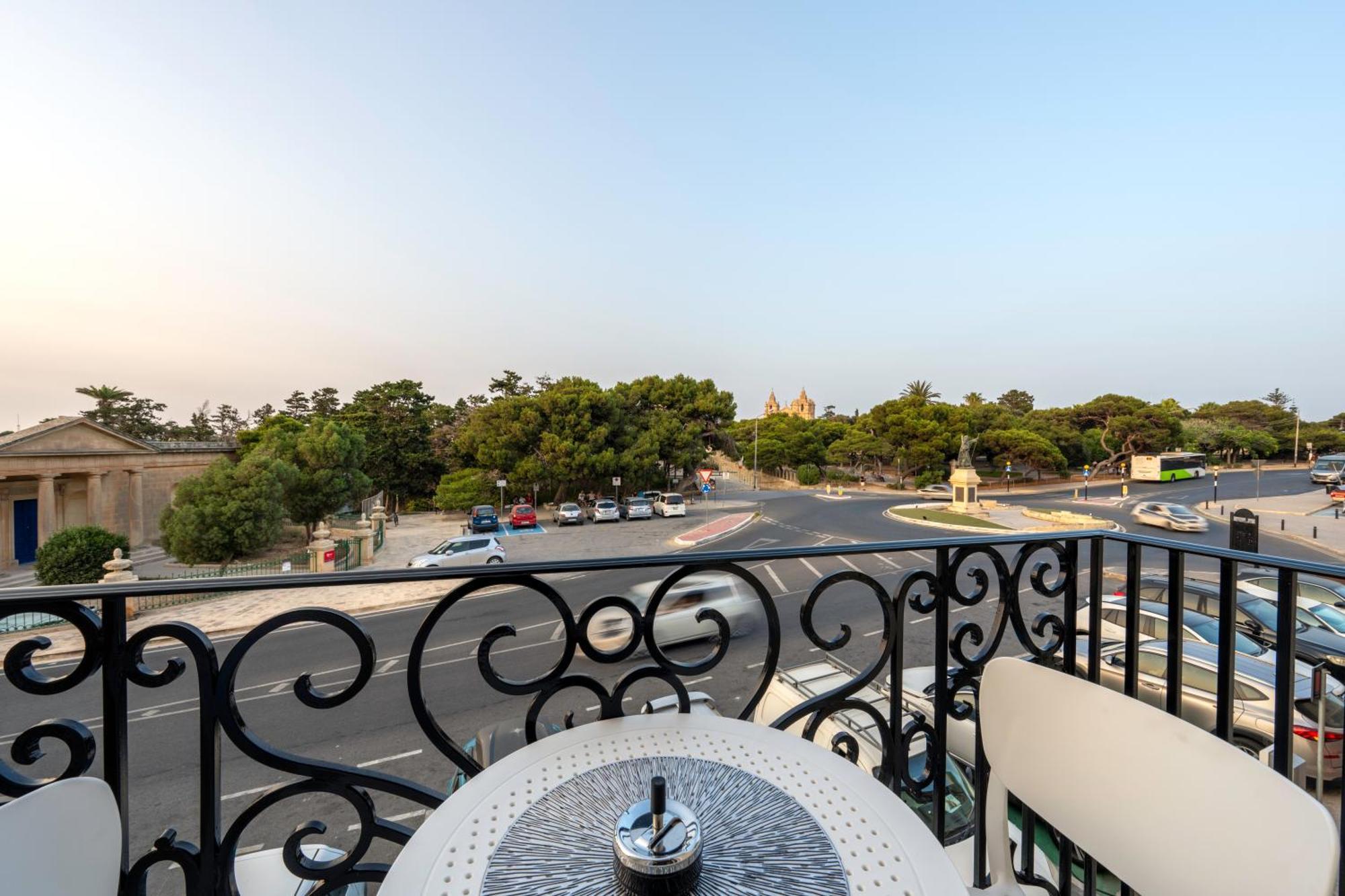 Domus Boutique Hotel Rabat Bagian luar foto